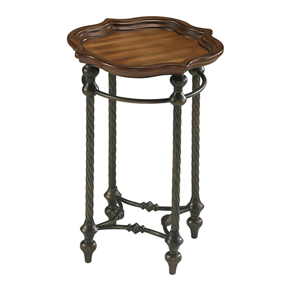 English Oval Side Table - Click Image to Close